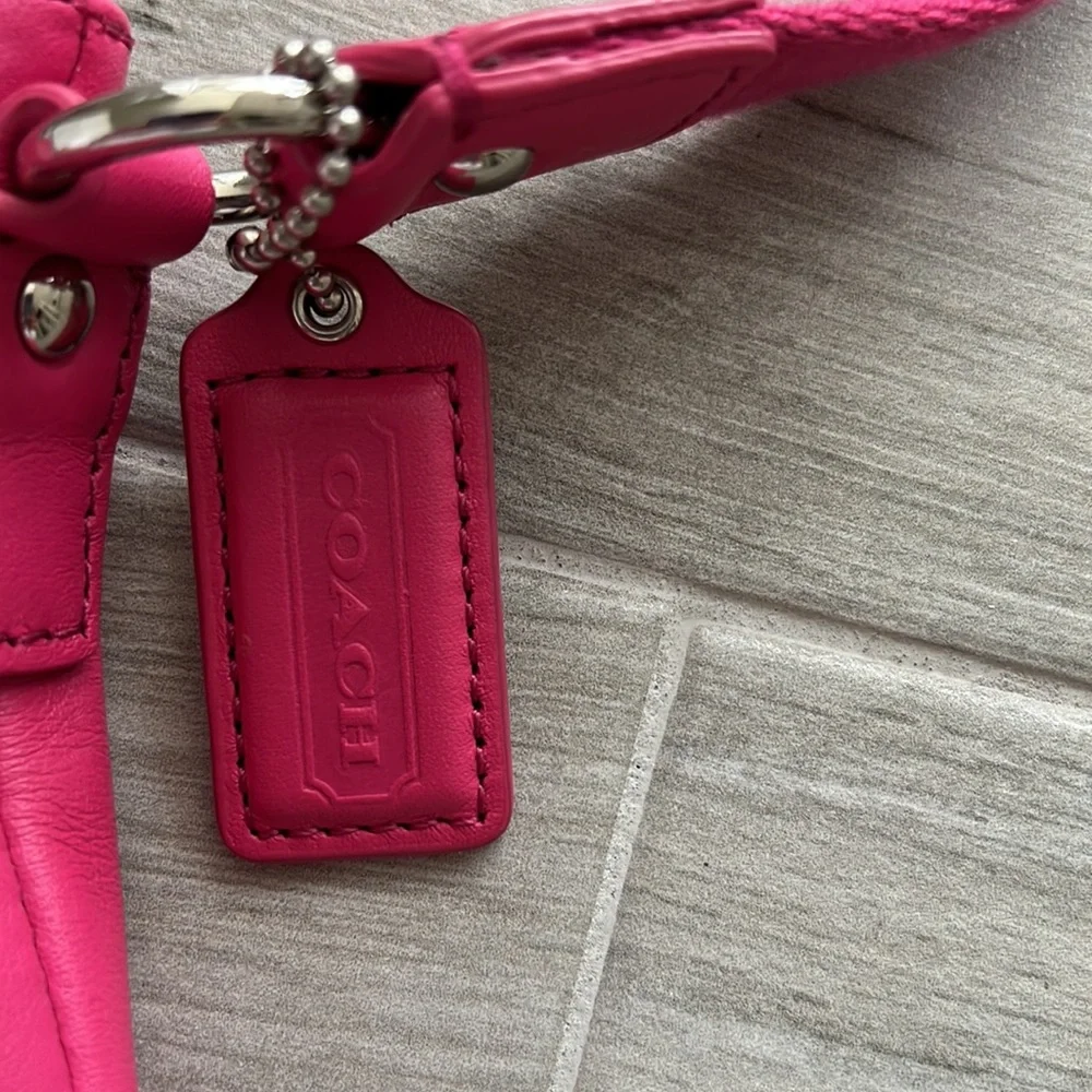 Coach Purse - Picture 4 of 9